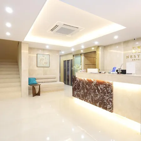 Nestly Hotel