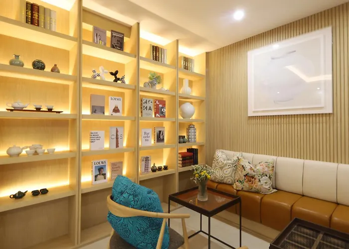 Nestly Hotel 3*