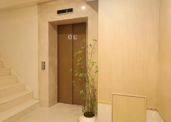 Nestly Hotel 3*