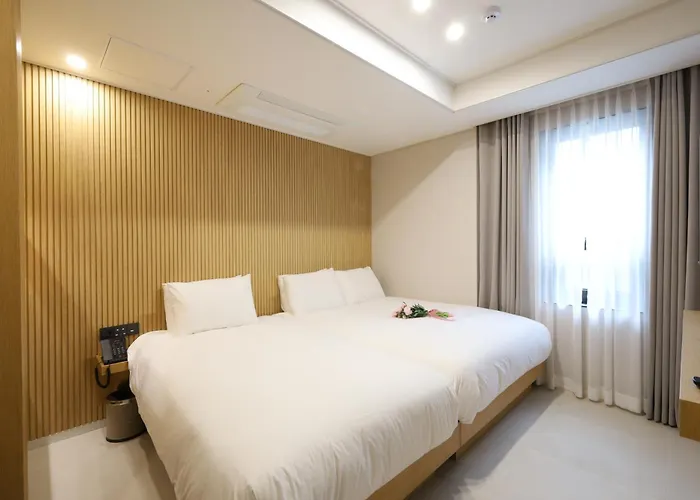 Hotel Nestly 3*