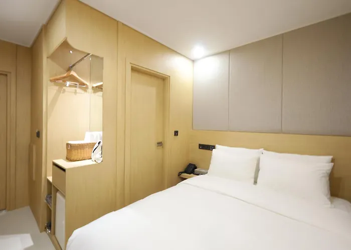 Nestly Hotel Pusan